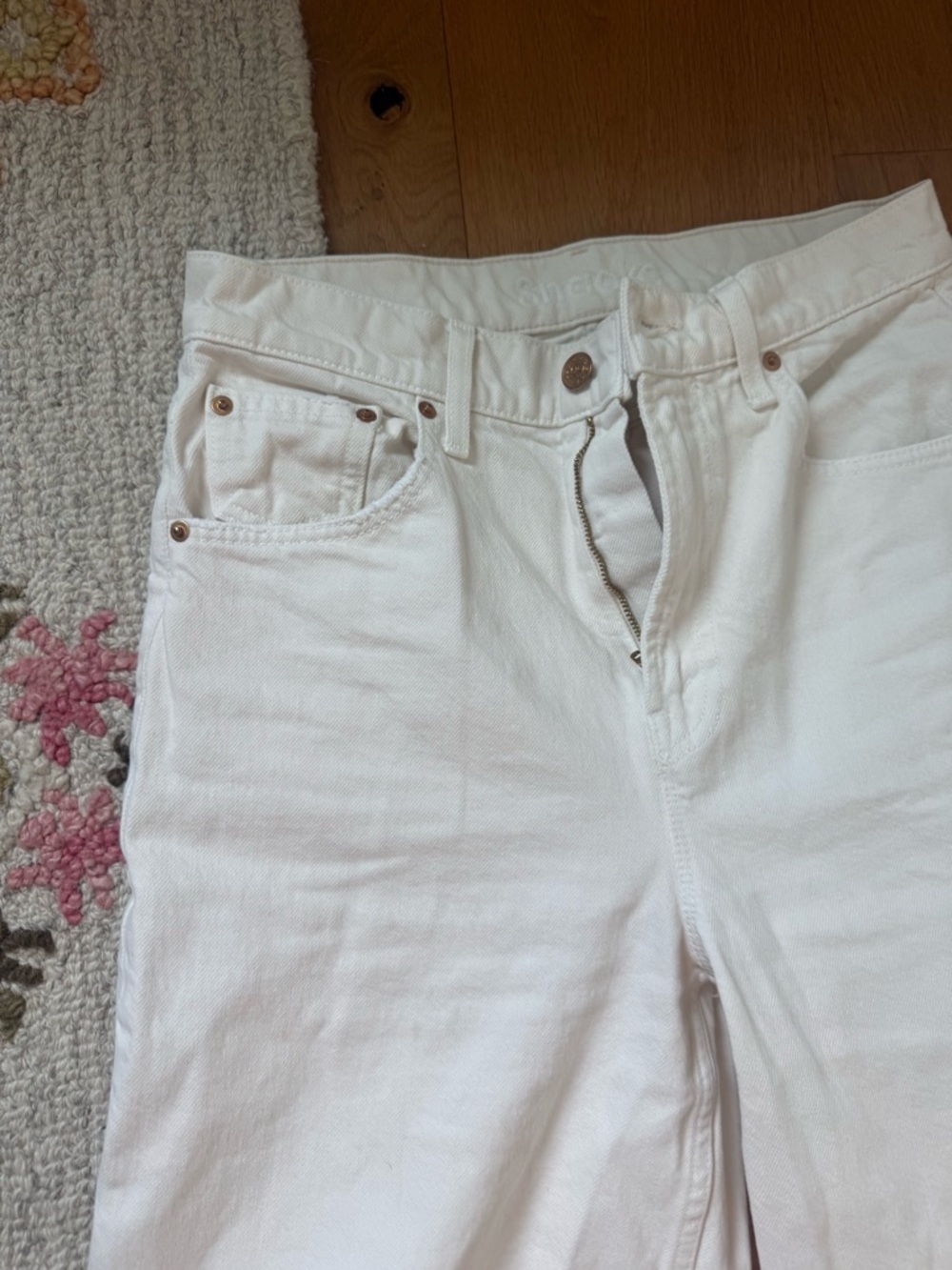 White High-Rise Wide-Leg Women’s Jeans - Mother Snacks Fun Dip Puddle - Picture 3 of 7
